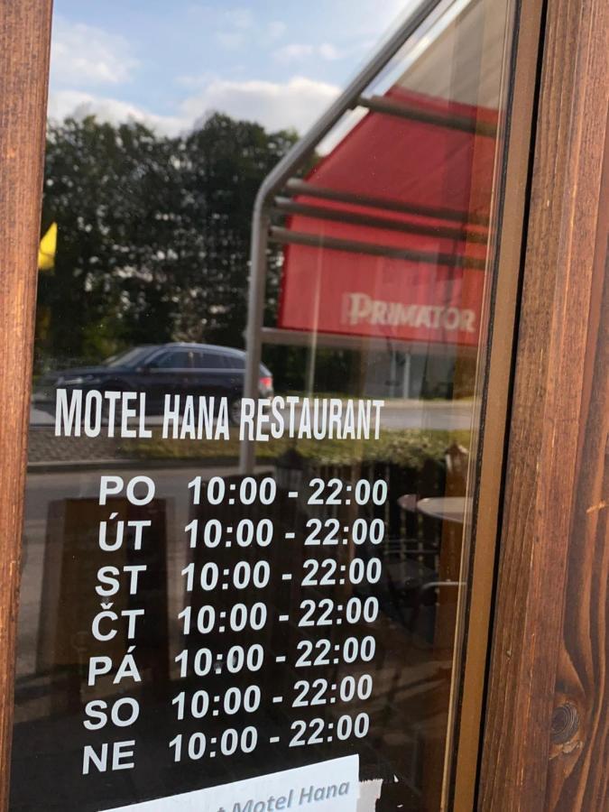 Restaurant Motel Hana Barbara Gastro Sro Ostretin Esterno foto